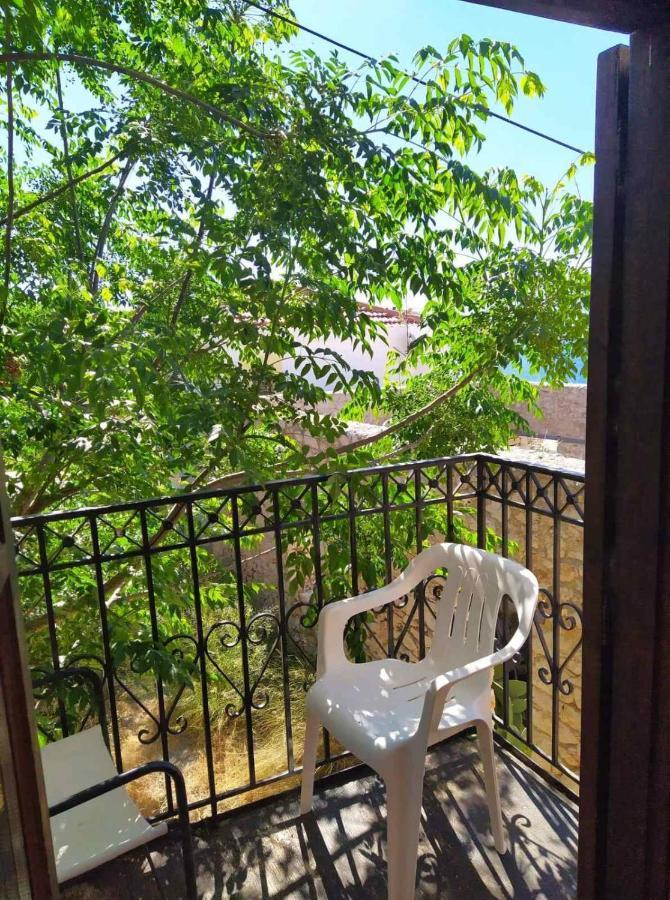 Rosalia Apartments Chalki Town Exteriér fotografie